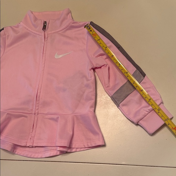 Nike Baby Girl Pink and Gray Tracksuit 18 Month - Picture 12 of 13